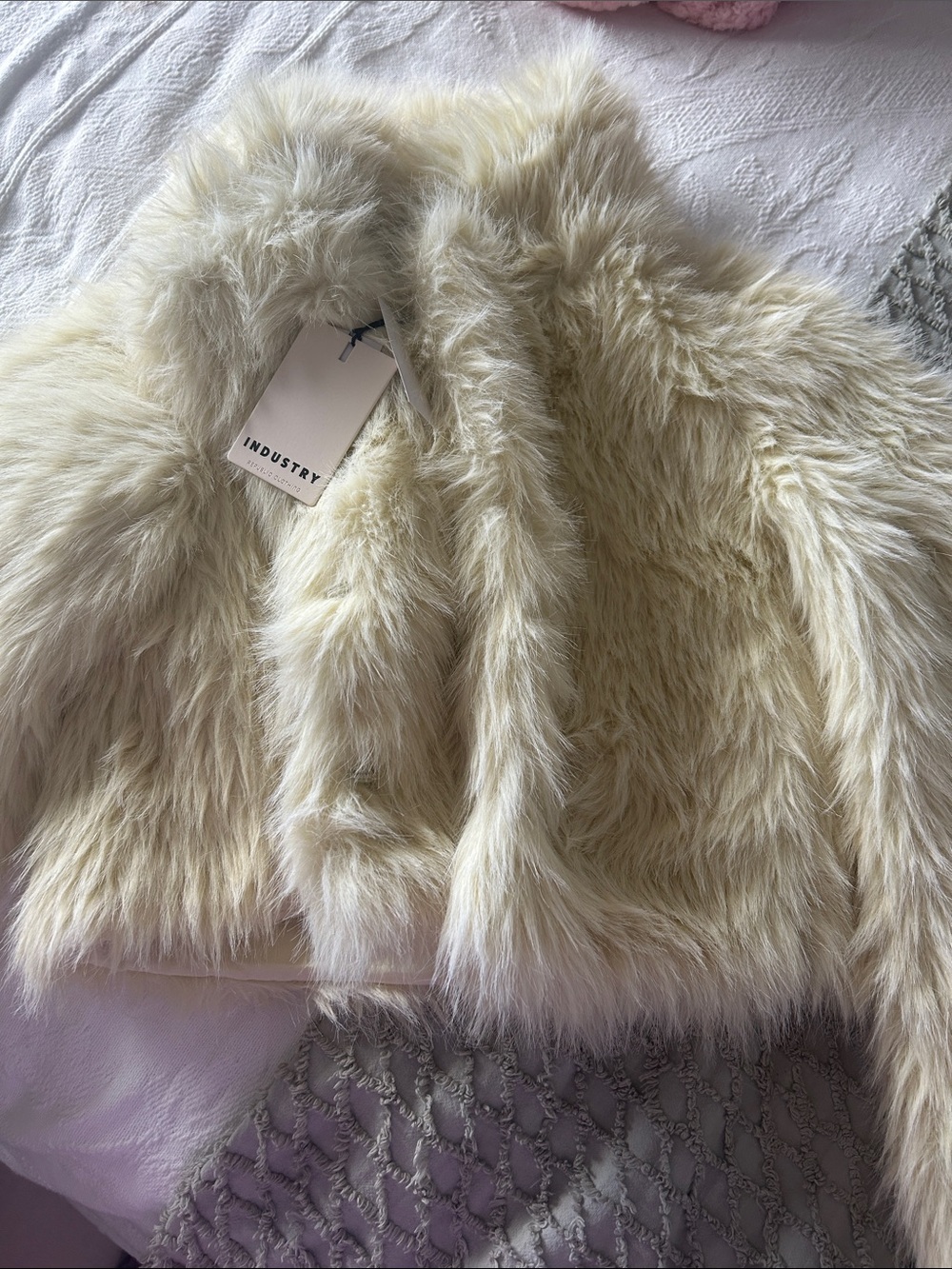INDUSTRY Faux Fur Cropped Jacket in Cream